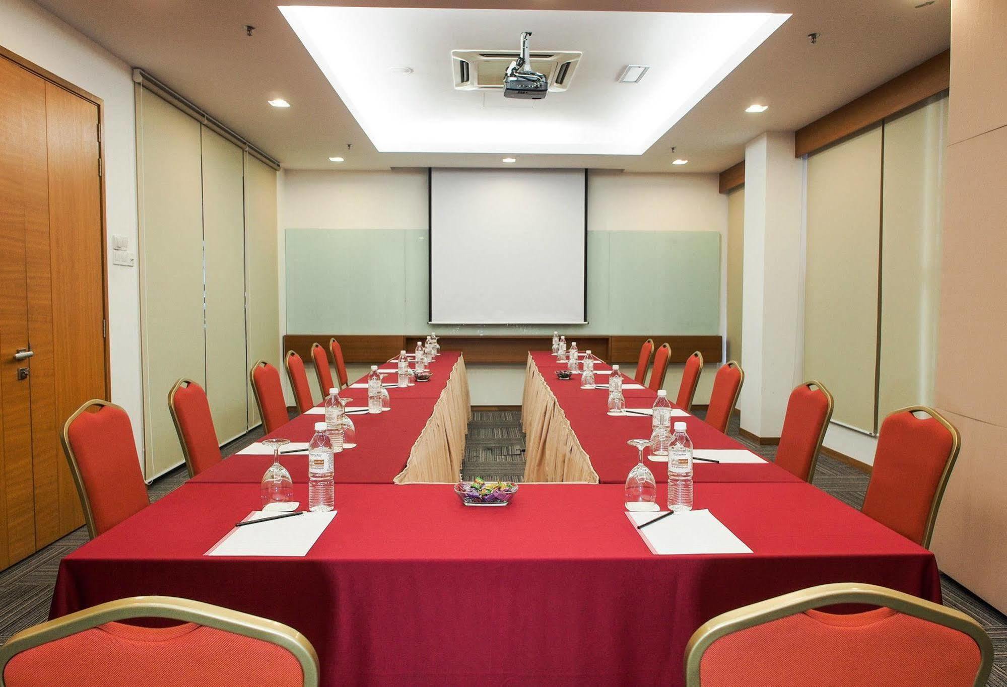 Hotel Primera Suite Cyberjaya Esterno foto