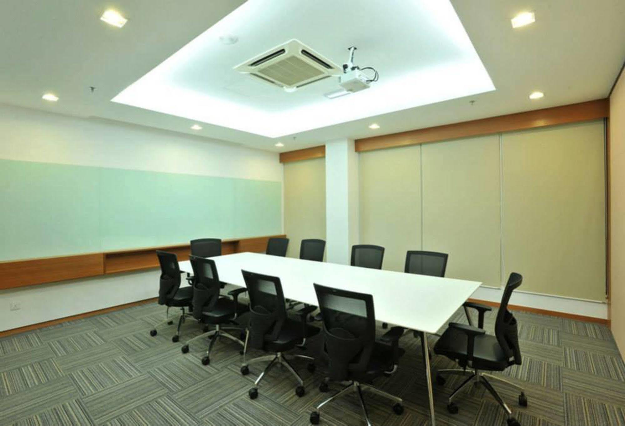 Hotel Primera Suite Cyberjaya Esterno foto